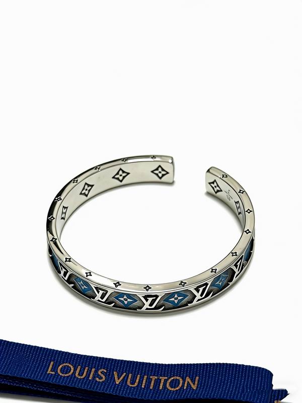 LV Bracelet 01yxx304 (6)
