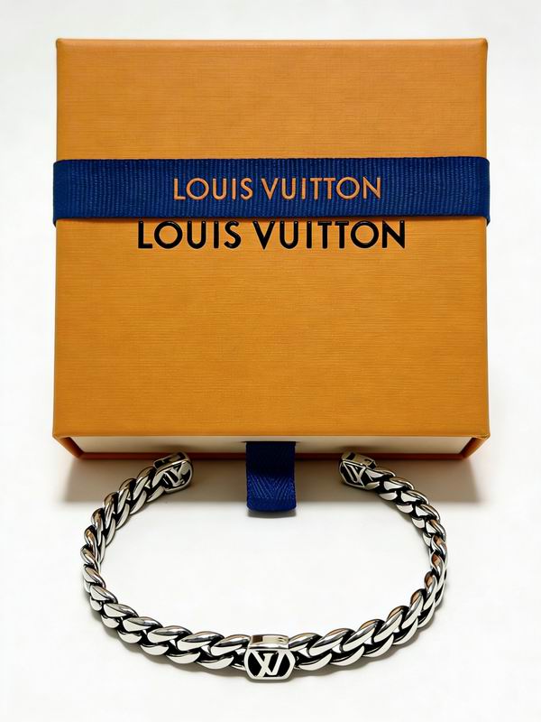 LV Bracelet 01yxx306 (4)