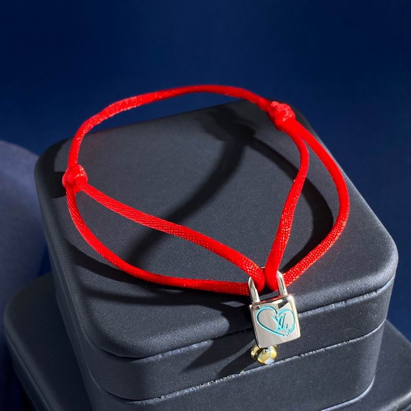 LV Bracelet 01yxx310 (16)
