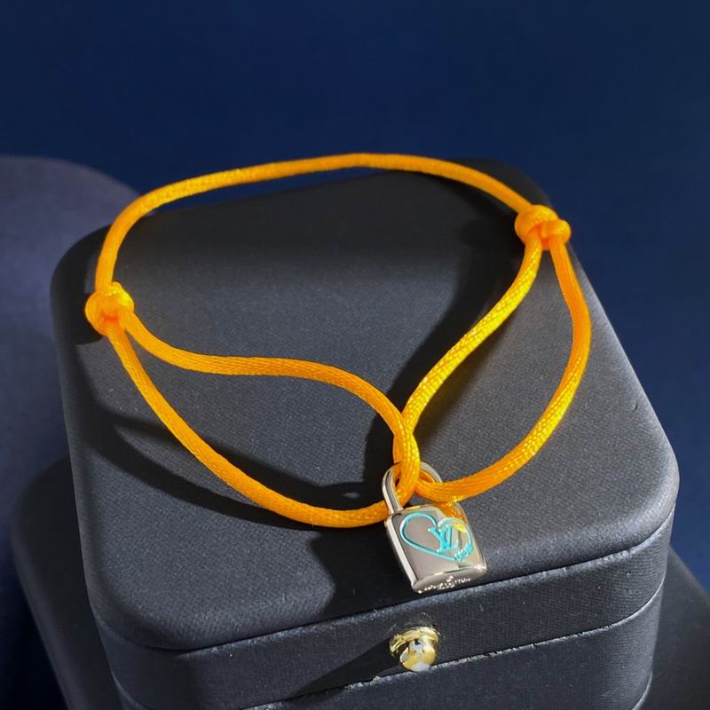 LV Bracelet 01yxx310 (3)