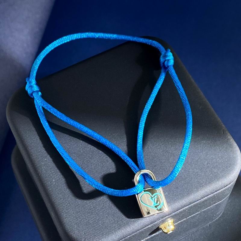 LV Bracelet 01yxx310 (6)