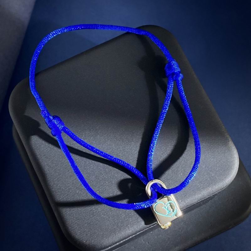 LV Bracelet 01yxx310 (9)