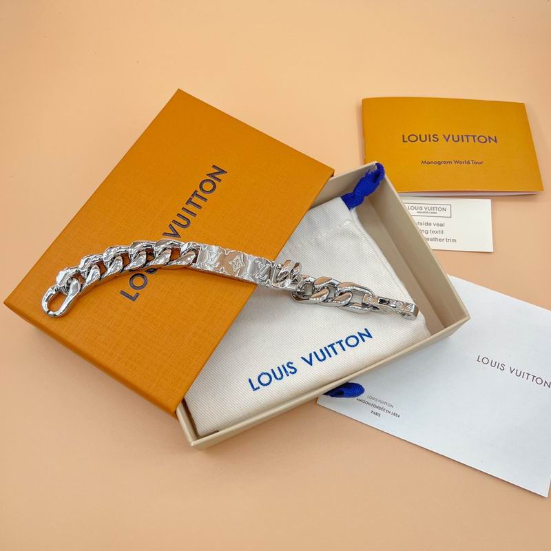 LV Bracelet 01yxx312 (3)