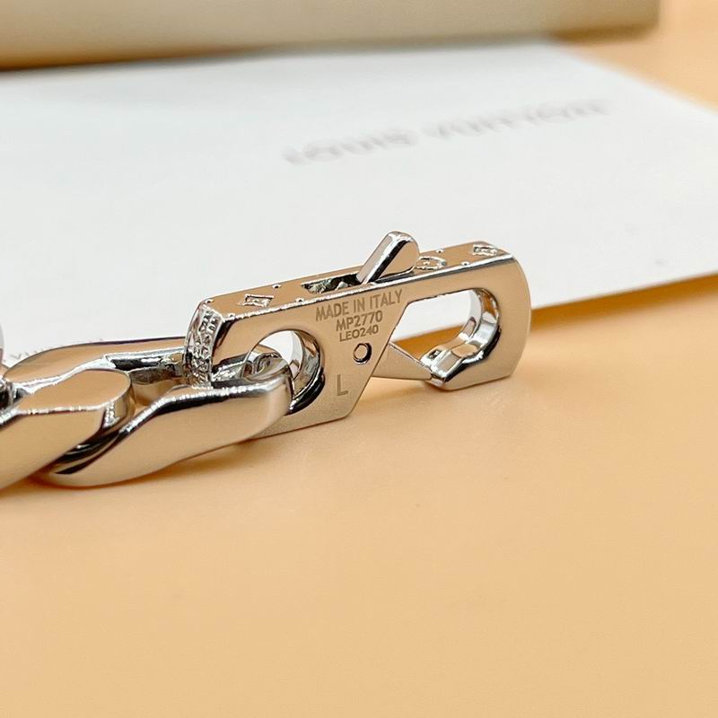 LV Bracelet 01yxx312 (5)