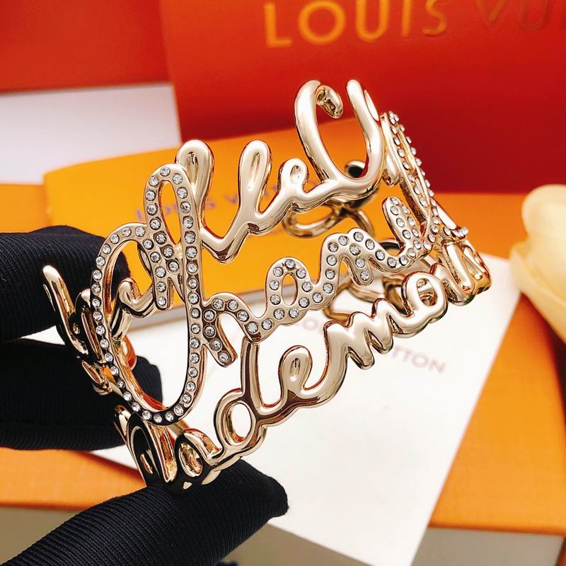 LV Bracelet 01yxx315 (3)