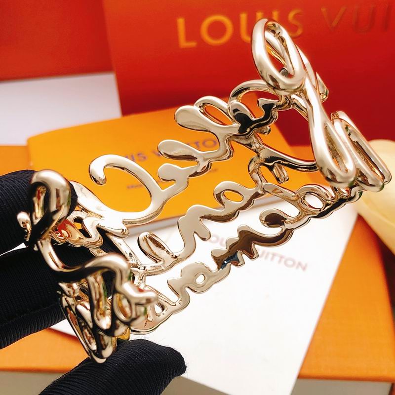 LV Bracelet 01yxx315 (4)
