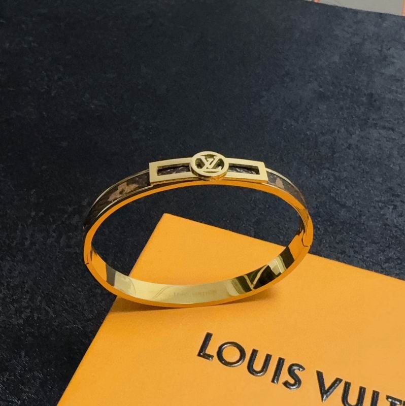 LV Bracelet 01yxx316 (3)