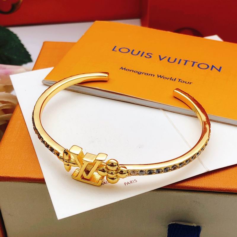 LV Bracelet 01yxx319 (5)