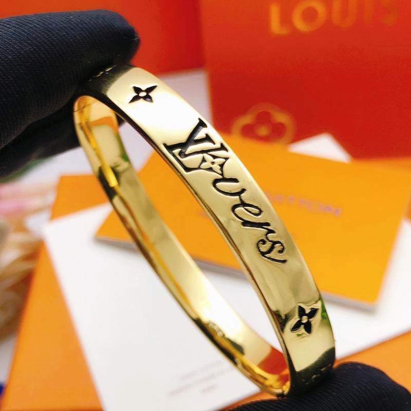 LV Bracelet 01yxx322 (6)
