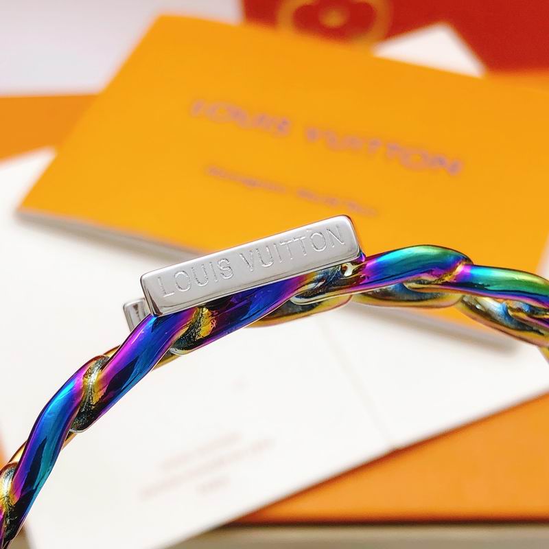 LV Bracelet 01yxx323 (3)