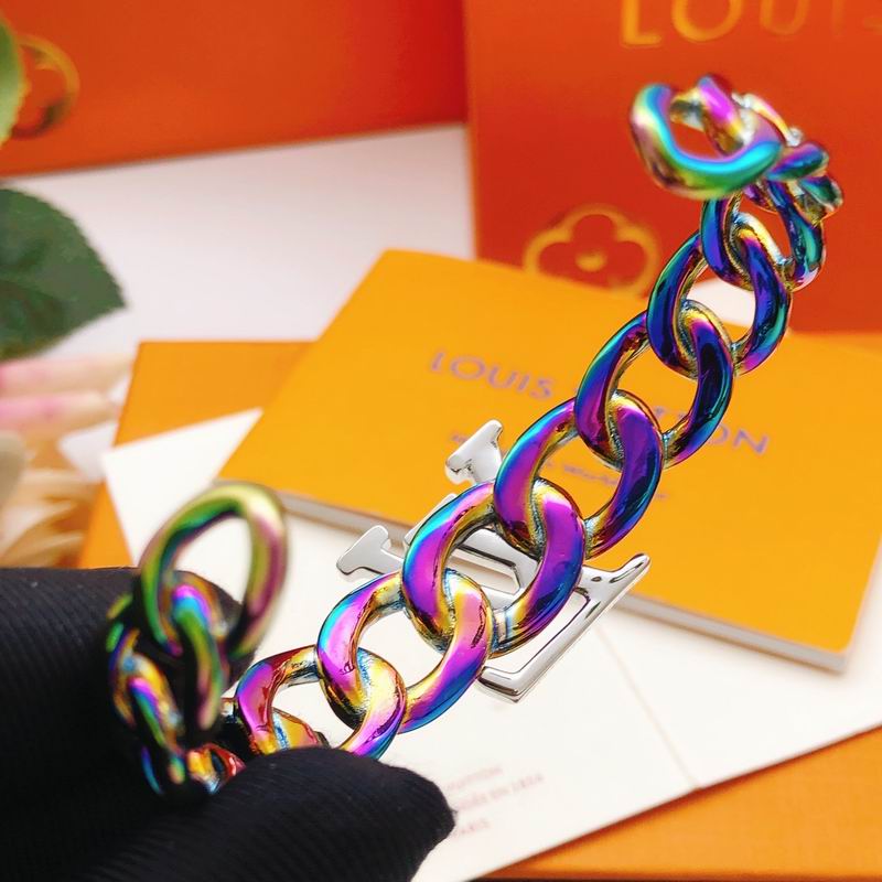 LV Bracelet 01yxx323 (4)