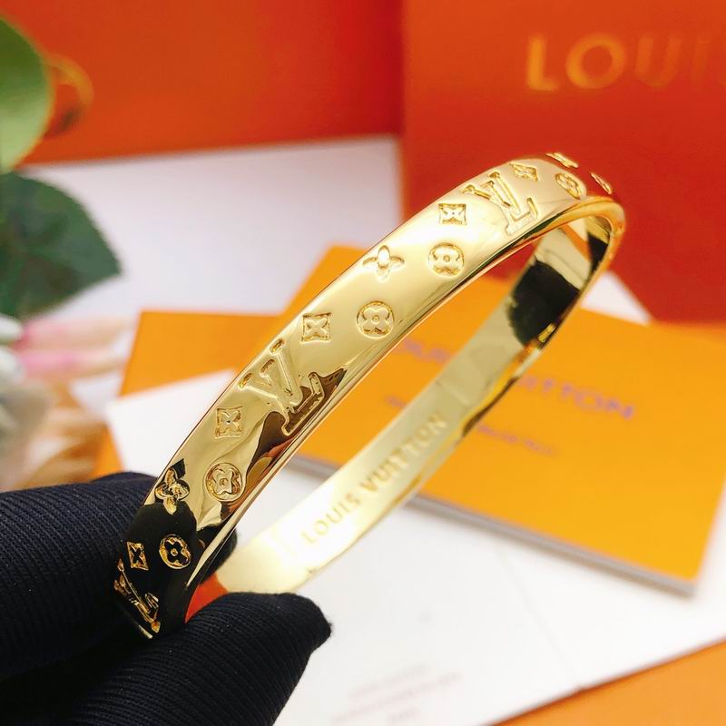 LV Bracelet 01yxx325 (10)