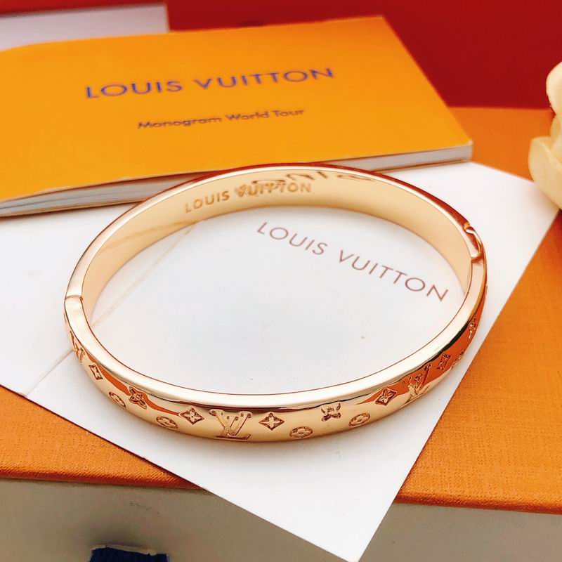 LV Bracelet 01yxx325 (19)