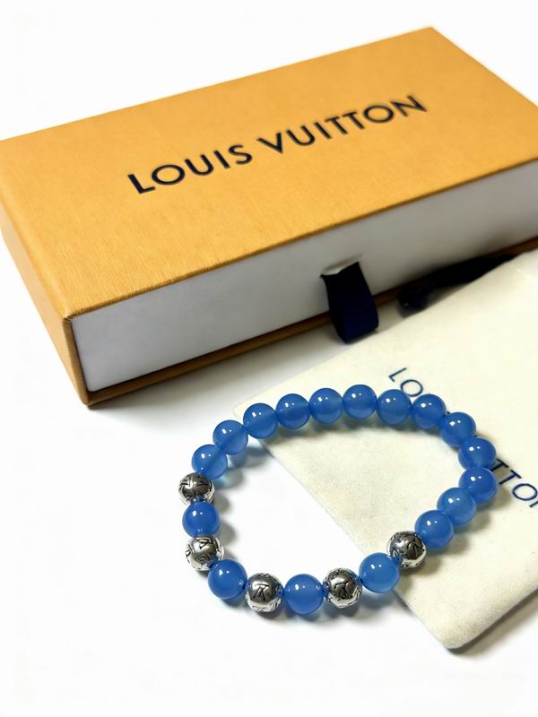 LV Bracelet 01yxx33 (2)