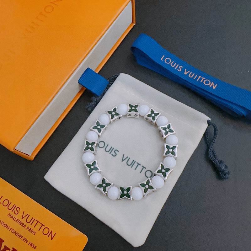 LV Bracelet 01yxx47 (2)