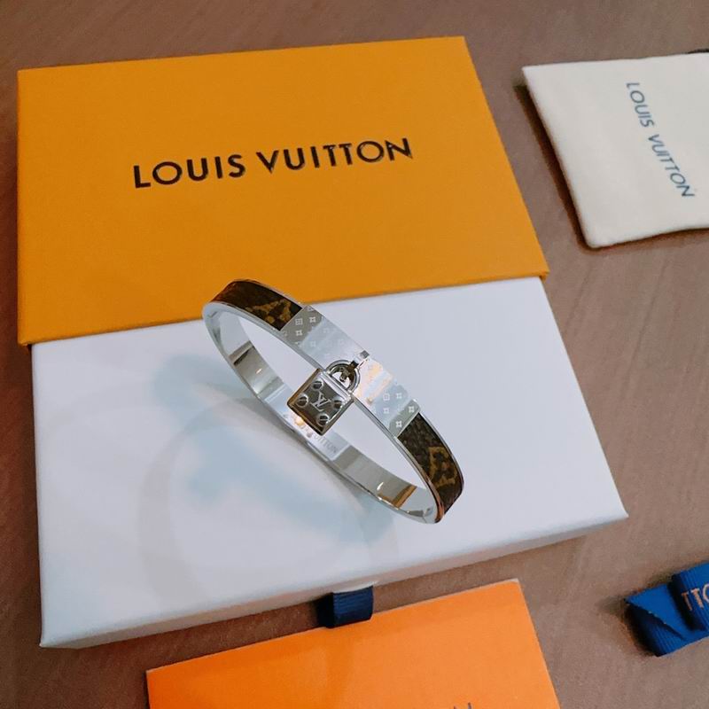 LV Bracelet 11yxx01 (6)
