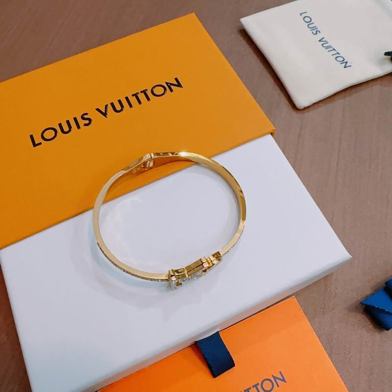 LV Bracelet 11yxx03 (5)