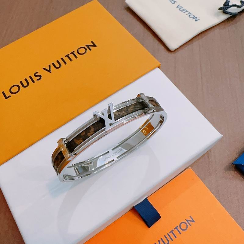 LV Bracelet 11yxx04 (5)