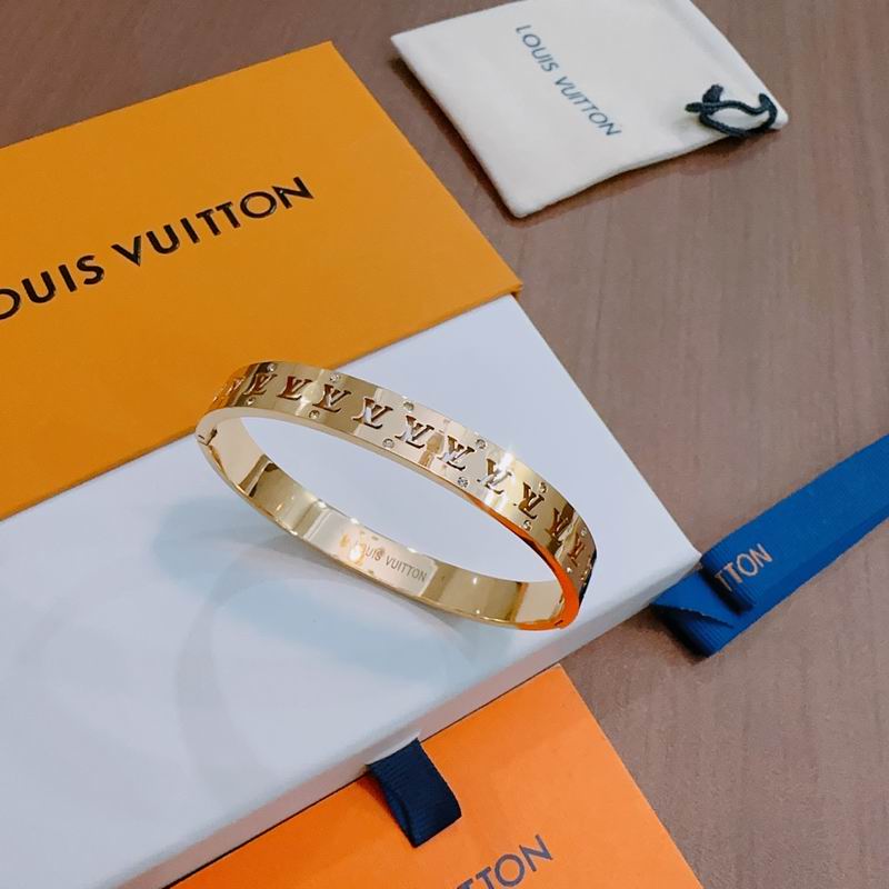LV Bracelet 11yxx05 (2)