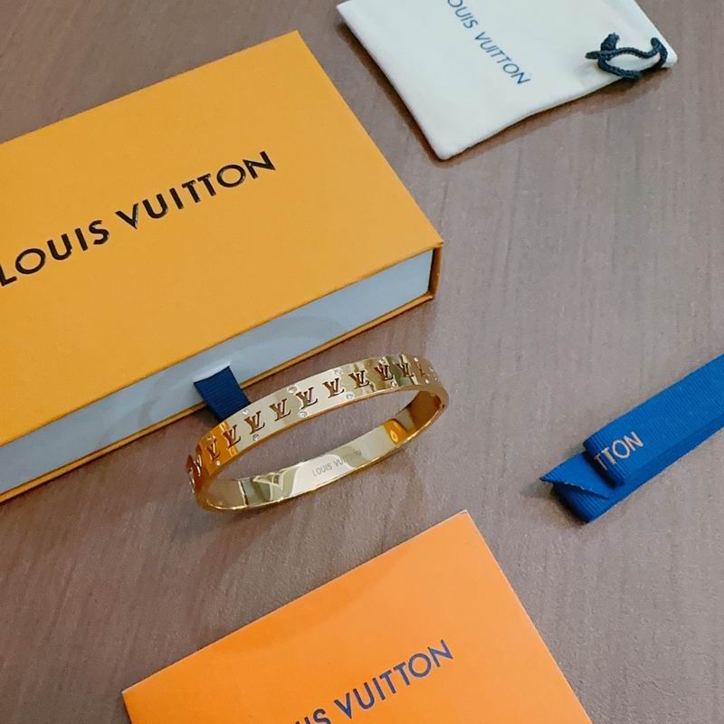 LV Bracelet 11yxx05 (4)
