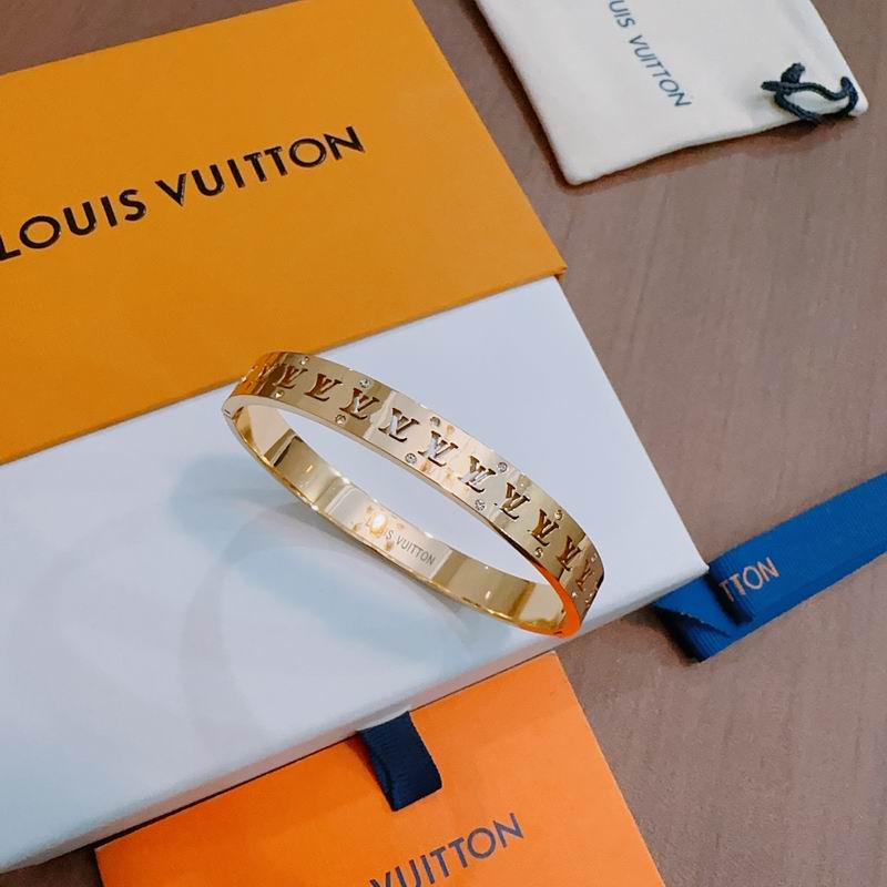 LV Bracelet 11yxx05 (5)