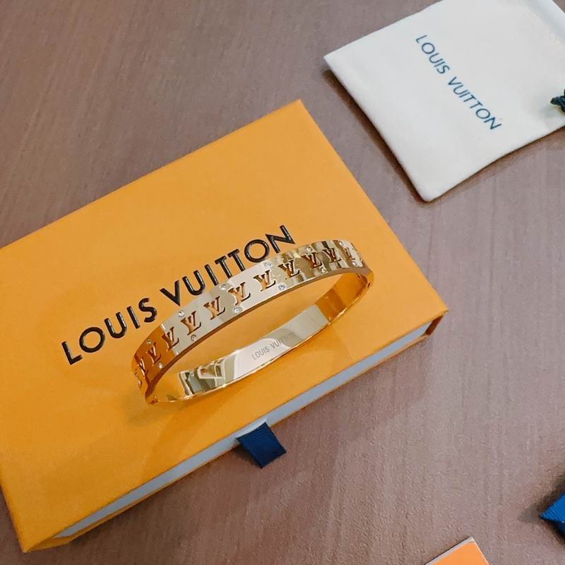 LV Bracelet 11yxx05 (6)