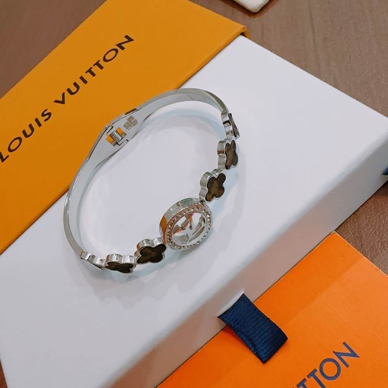 LV Bracelet 11yxx06 (2)