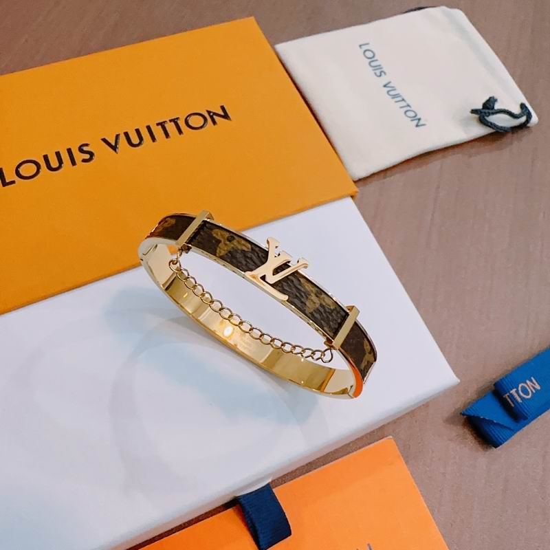 LV Bracelet 11yxx07 (6)