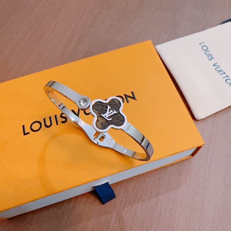 LV Bracelet 11yxx08 (6)
