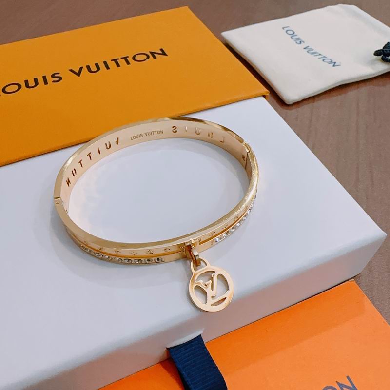 LV Bracelet 11yxx09 (4)