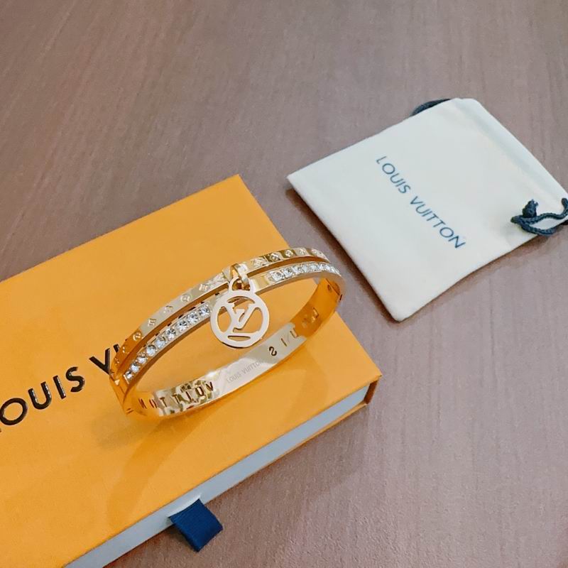 LV Bracelet 11yxx09 (6)