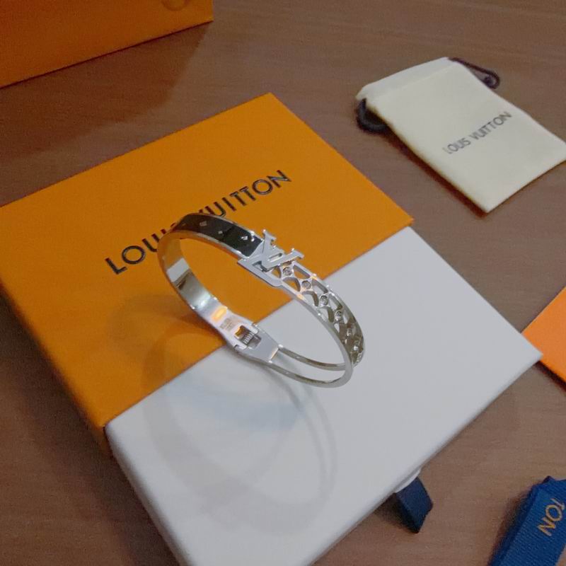 LV Bracelet 11yxx108 (6)