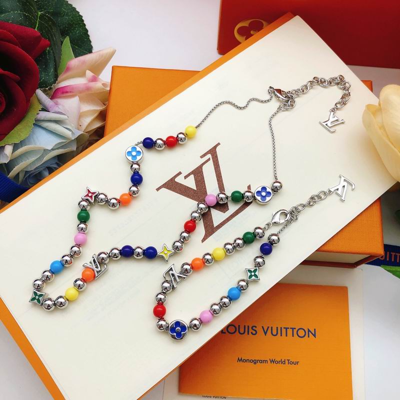 LV Bracelet 11yxx109 (4)