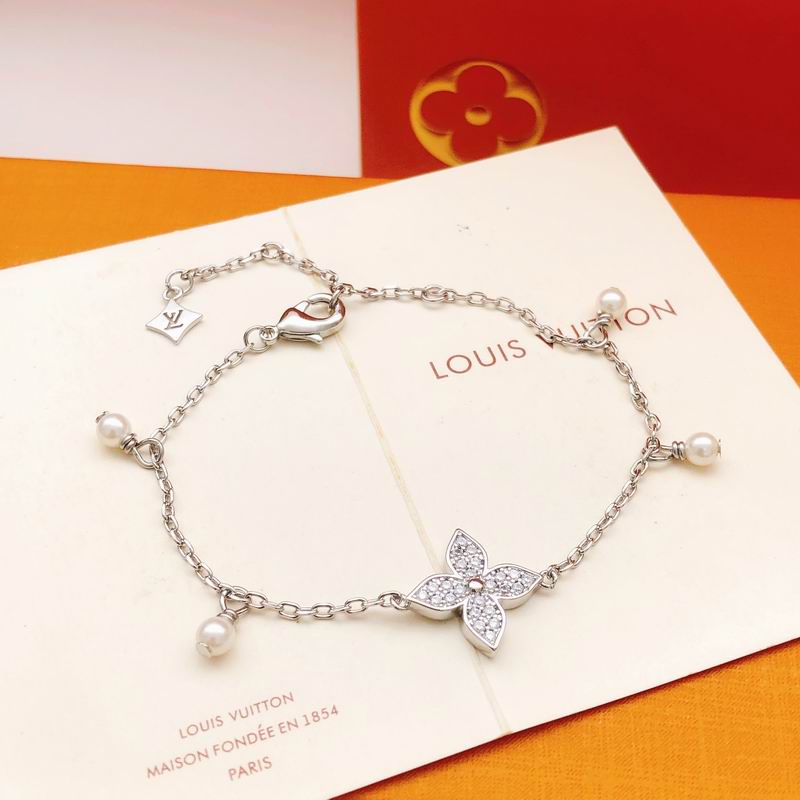 LV Bracelet 11yxx111 (5)