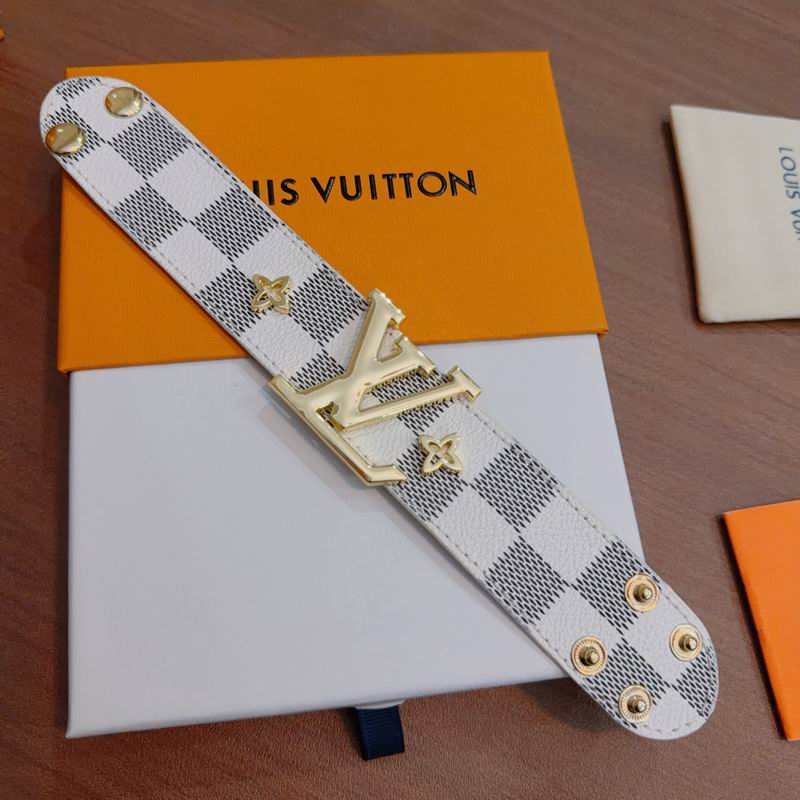 LV Bracelet 11yxx112 (2)