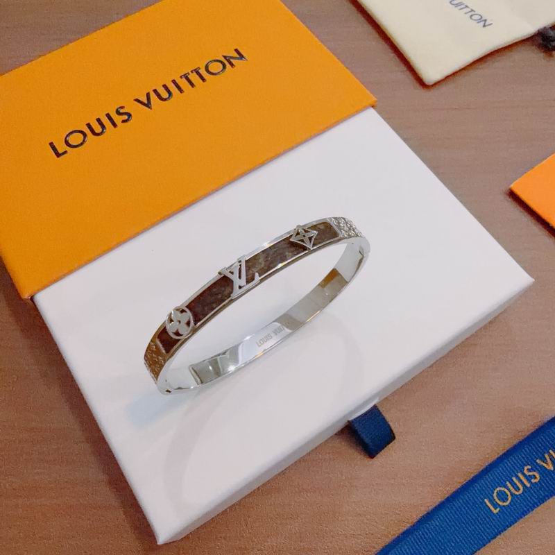 LV Bracelet 11yxx113 (1)