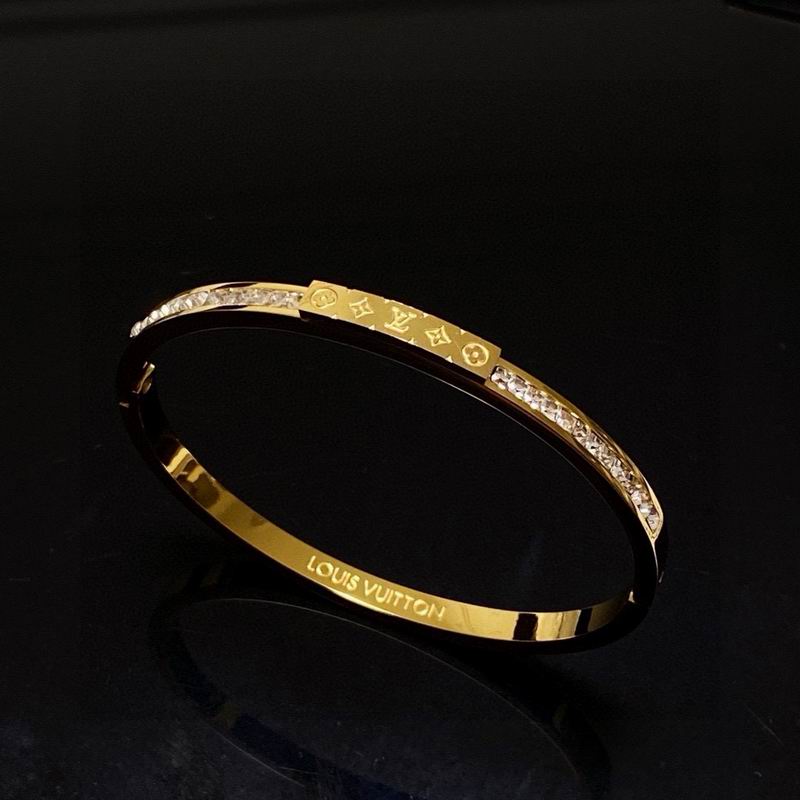 LV Bracelet 11yxx116 (9)