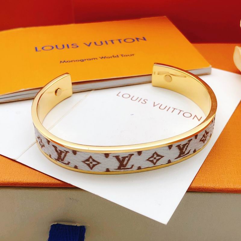 LV Bracelet 11yxx118 (2)