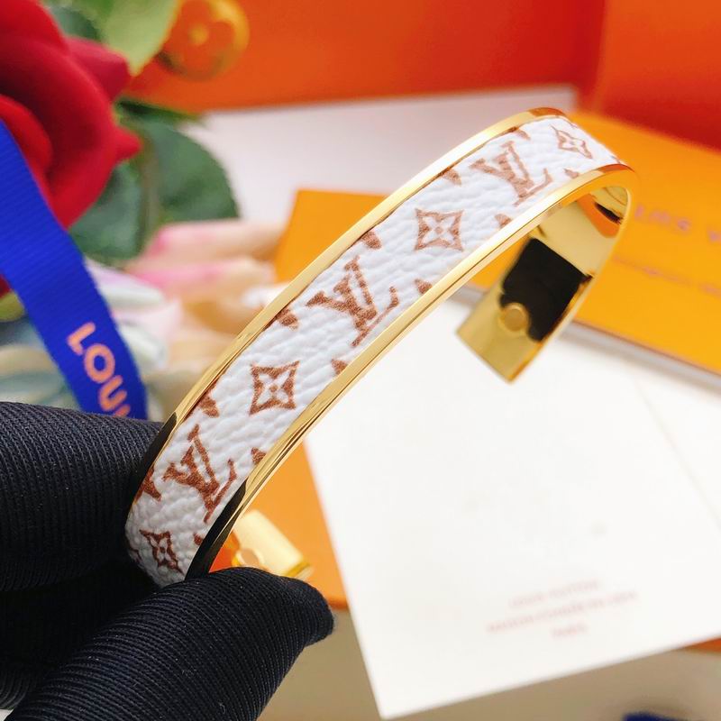 LV Bracelet 11yxx118 (4)