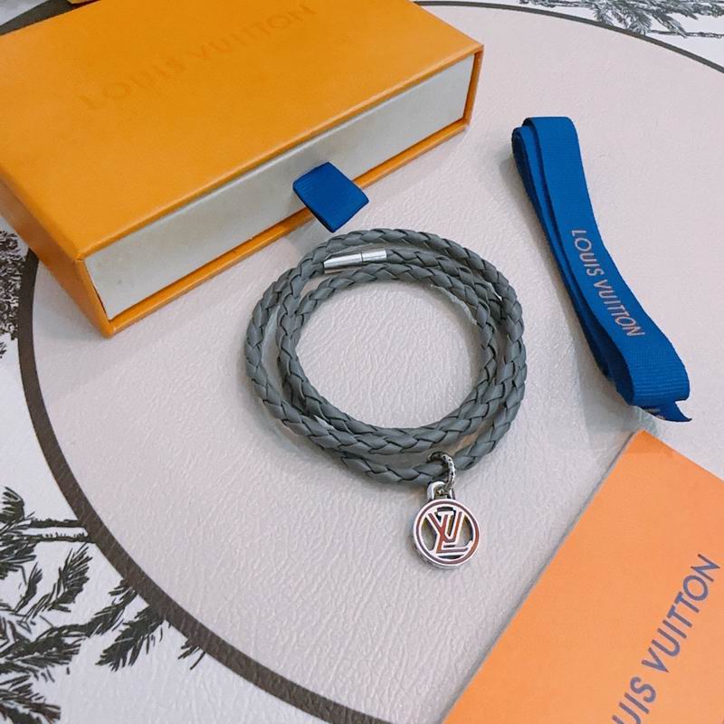 LV Bracelet 11yxx129 (3)