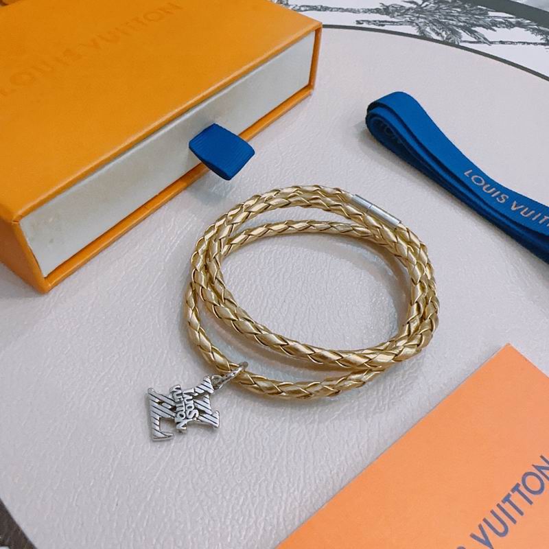 LV Bracelet 11yxx130 (3)