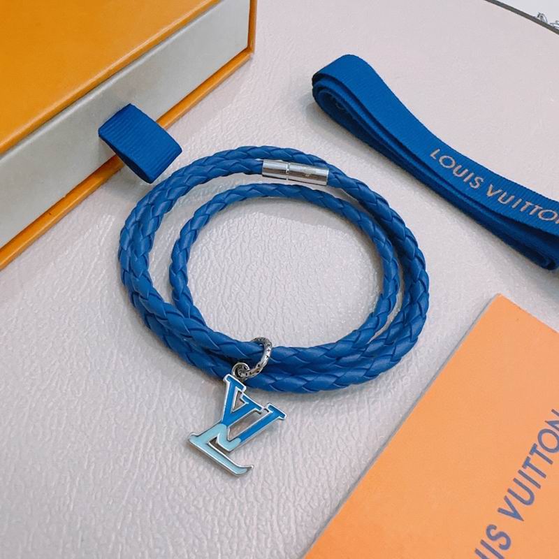 LV Bracelet 11yxx131 (2)