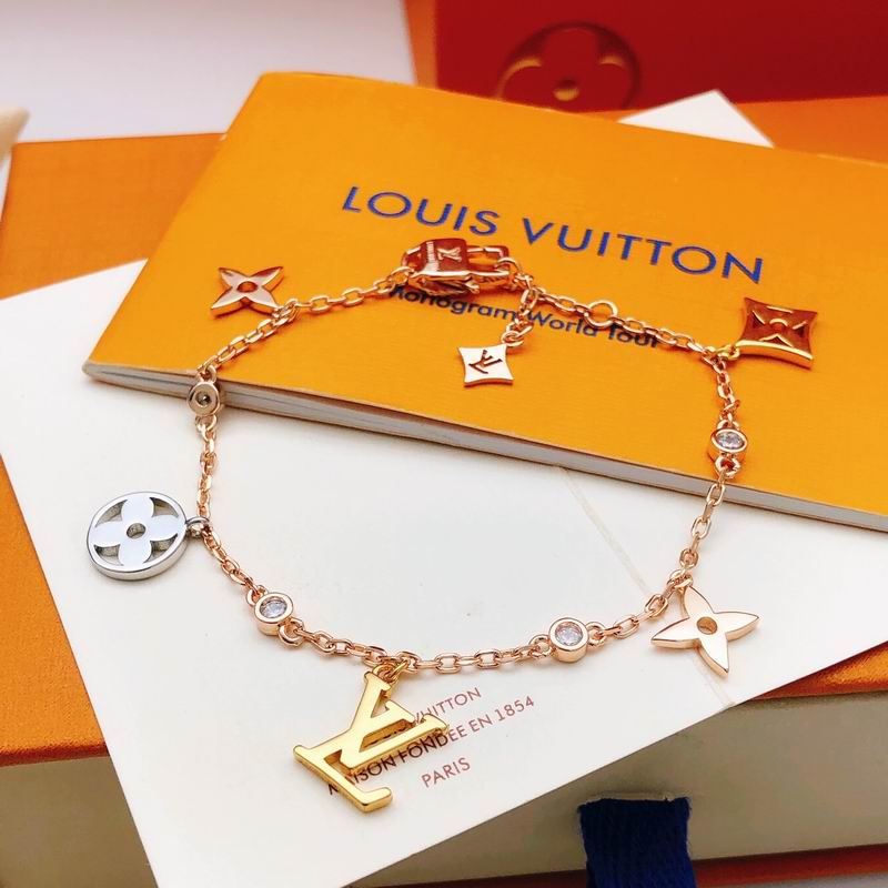 LV Bracelet 11yxx132 (2)