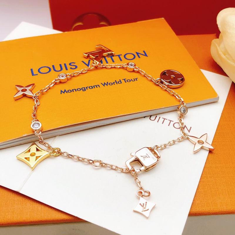 LV Bracelet 11yxx132 (3)