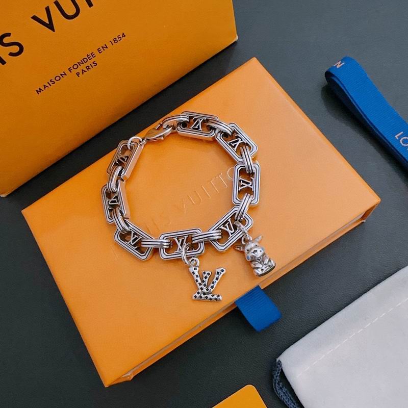 LV Bracelet 11yxx134 (4)