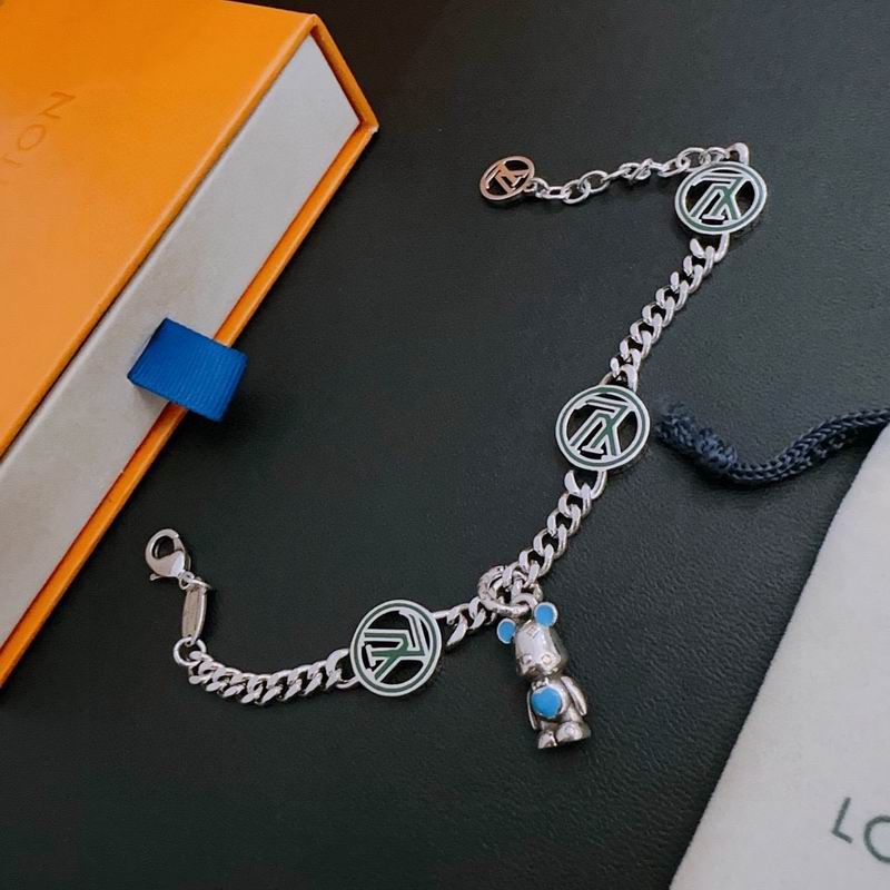 LV Bracelet 11yxx135 (4)