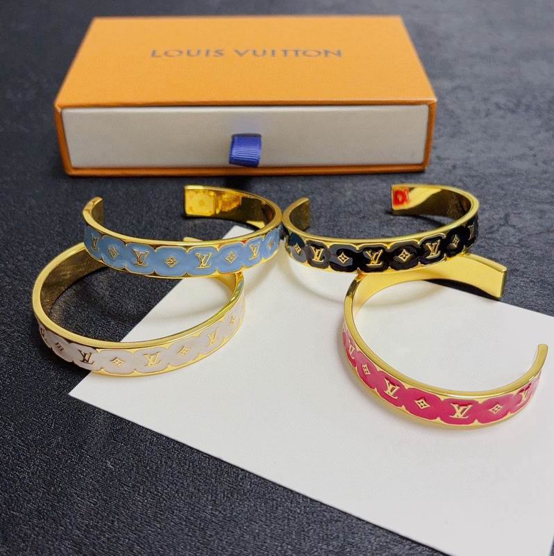 LV Bracelet 11yxx14 (1)