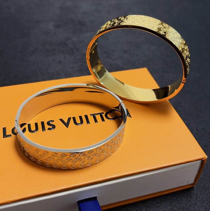 LV Bracelet 11yxx141 (4)