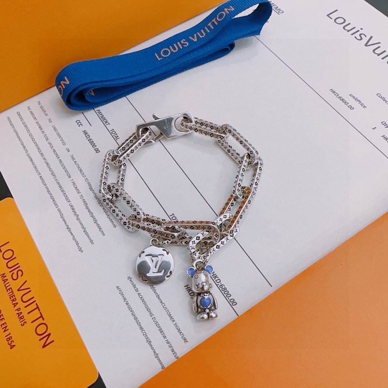 LV Bracelet 11yxx149 (1)