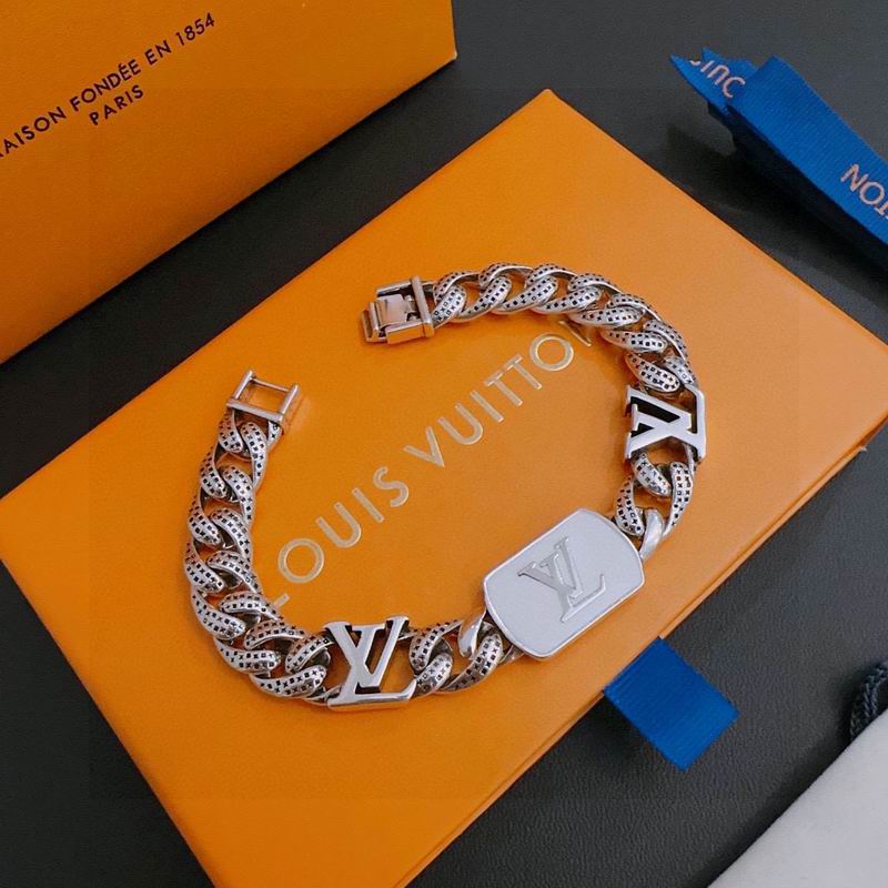 LV Bracelet 11yxx15 (3)